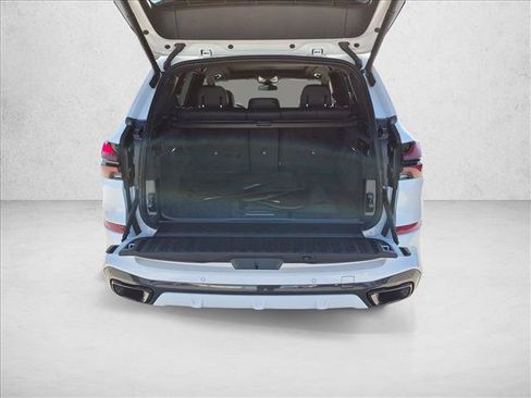 Used 2025 BMW X5 sDrive40i w/ M Sport Package RWD image 6