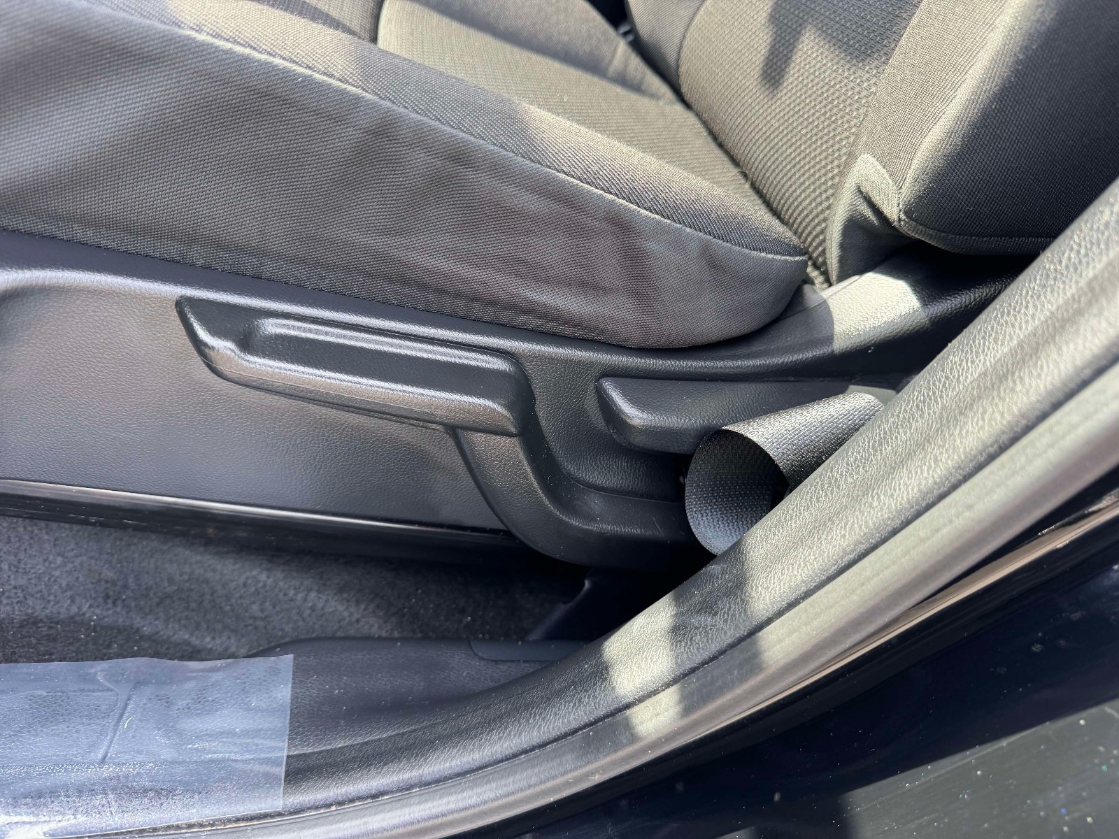 Used 2022 Honda HR-V LX image 24