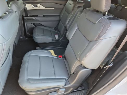 New 2027 Ford Explorer Active w/ Active Comfort Package AWD/4WD image 18