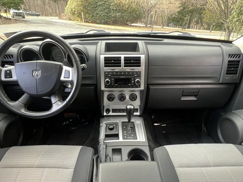 Used 2007 Dodge Nitro R/T image 14