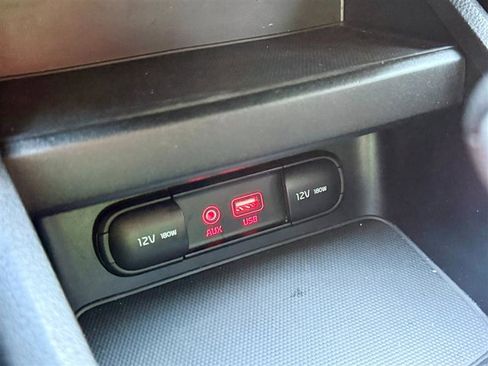 Used 2021 Kia Forte LXS FWD image 17