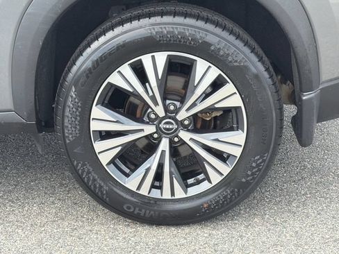Used 2023 Nissan Rogue SV w/ SV Premium B Package FWD image 20