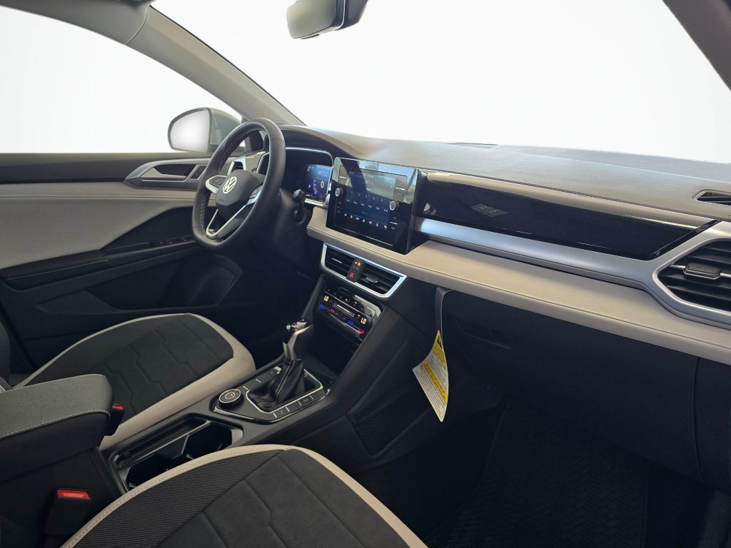 New 2026 Volkswagen Taos SE AWD/4WD image 43