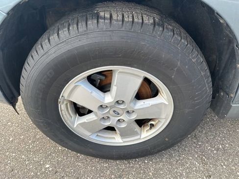 Used 2010 Ford Escape XLT FWD image 9