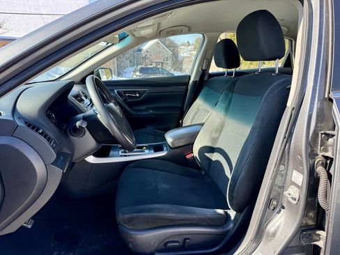 Used 2015 Nissan Altima 2.5 S w/ Sport Value Package image 10