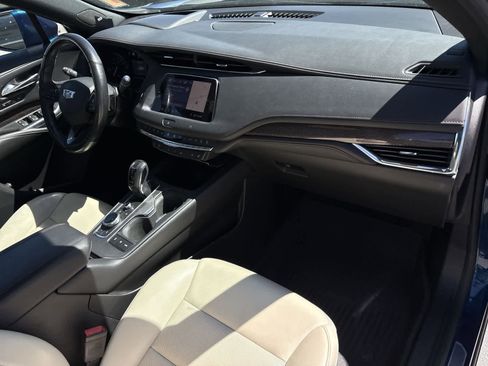 Used 2019 Cadillac XT4 Sport AWD/4WD image 30