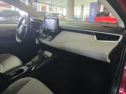 Used 2022 Toyota Corolla LE image 13