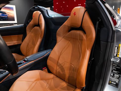 Certified 2023 Ferrari 812 GTS RWD image 4