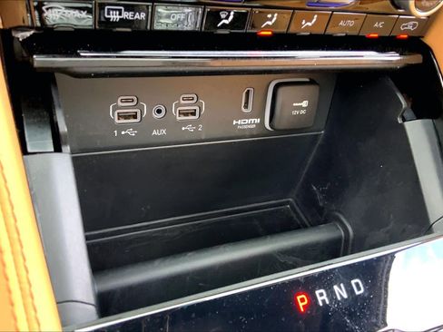 Used 2025 Jeep Grand Cherokee Summit image 32