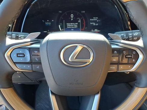 Certified 2025 Lexus RX 350 Premium w/ Accessory Package image 8