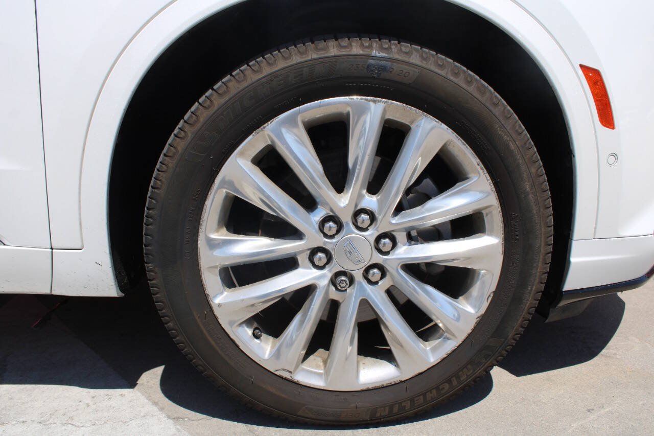 Used 2020 Cadillac XT6 Premium Luxury AWD/4WD image 32