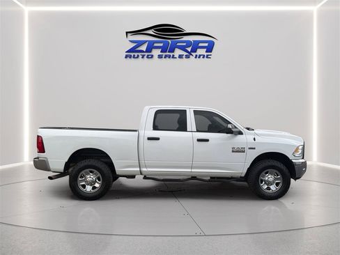 Used 2017 RAM 2500 Tradesman w/ Chrome Appearance Group AWD/4WD image 8