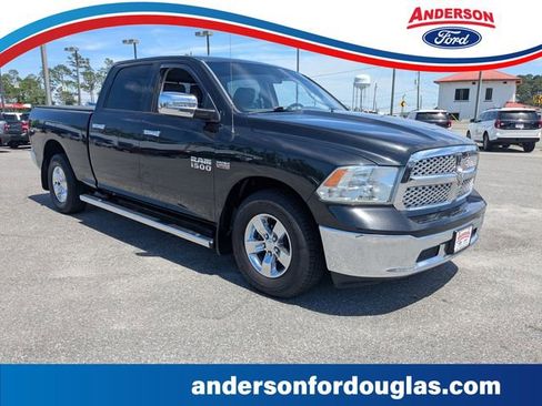 Used 2017 RAM 1500 Classic SLT RWD image 1