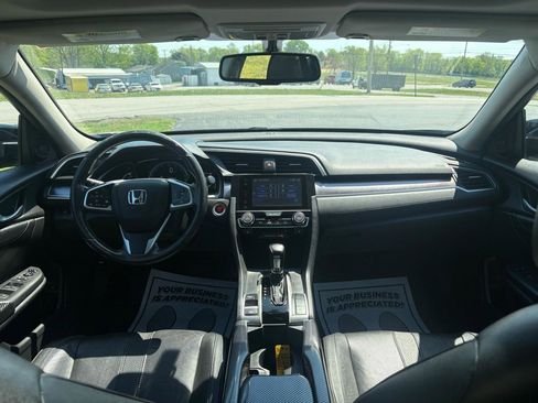 Used 2017 Honda Civic EX-L image 18