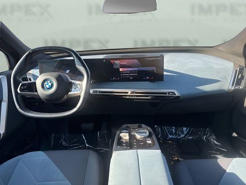 Used 2022 BMW iX xDrive50 w/ Premium Package image 14