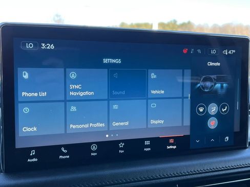 Used 2023 Lincoln Nautilus Reserve w/ Equipment Group 202A image 25