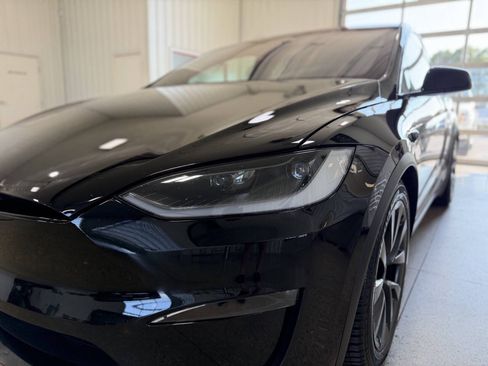 Used 2023 Tesla Model X Plaid AWD/4WD image 3
