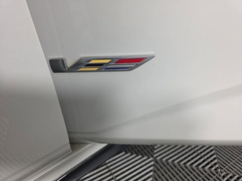 Used 2021 Cadillac CT4 V w/ Technology Package image 11