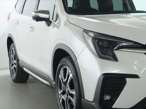 Certified 2023 Subaru Ascent Limited w/ Technology Package image 8