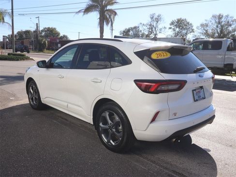 Certified 2023 Ford Escape ST-Line w/ Tech Pack #1 image 9