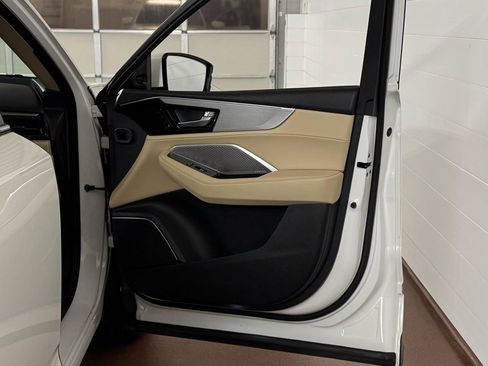 Used 2023 Acura MDX SH-AWD w/ Technology Package image 47