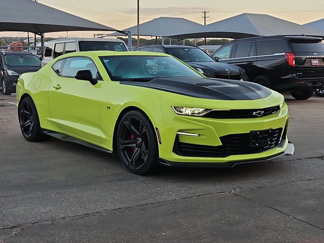 Used 2021 Chevrolet Camaro SS RWD image 3