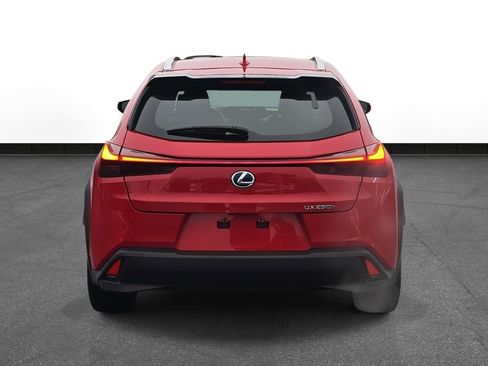 Used 2019 Lexus UX 250h image 6