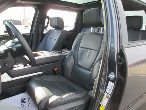 Used 2024 Toyota Tundra Platinum image 19