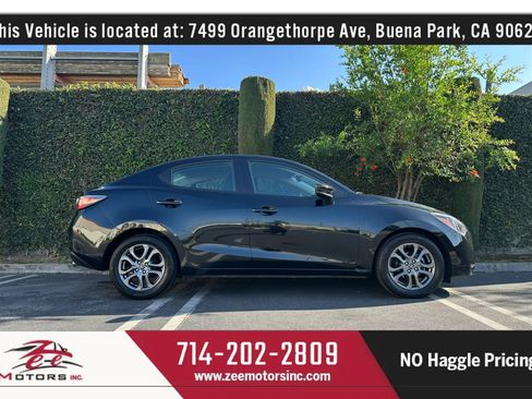 Used 2019 Toyota Yaris LE image 5