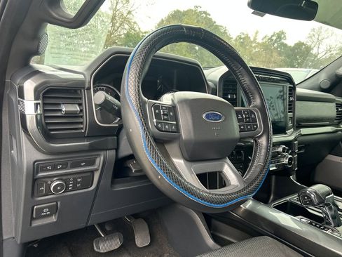 Used 2022 Ford F150 XLT w/ Equipment Group 302A High image 10