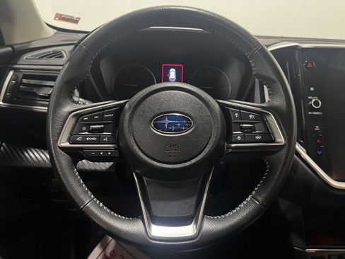 Used 2023 Subaru Ascent Premium image 4