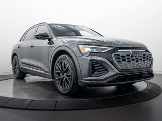 Used 2024 Audi Q8 e-tron Prestige w/ Prestige Package AWD/4WD video 1