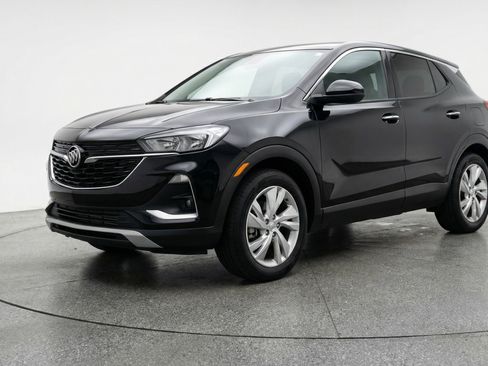 Used 2025 Buick Encore GX Preferred AWD/4WD image 3