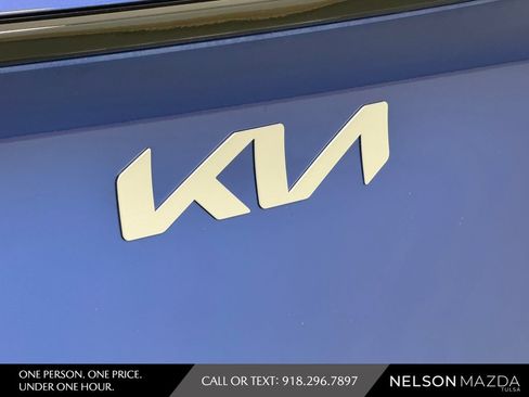 Used 2024 Kia Sportage EX FWD image 16