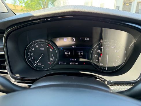 Used 2024 Cadillac XT6 Sport w/ Technology Package AWD/4WD image 16