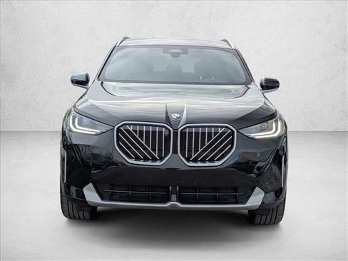 Certified 2025 BMW X3 xDrive30i w/ Premium Package image 2