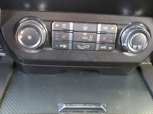 Used 2019 Ford F150 XLT w/ Equipment Group 302A Luxury image 32