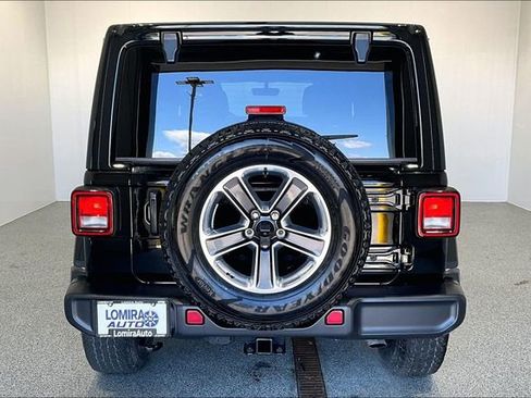 Used 2023 Jeep Wrangler Unlimited Sahara w/ Cold Weather Group AWD/4WD image 6