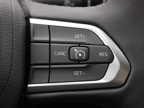 New 2026 Jeep Compass Latitude AWD/4WD image 29
