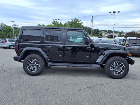 New 2025 Jeep Wrangler Sahara image 3