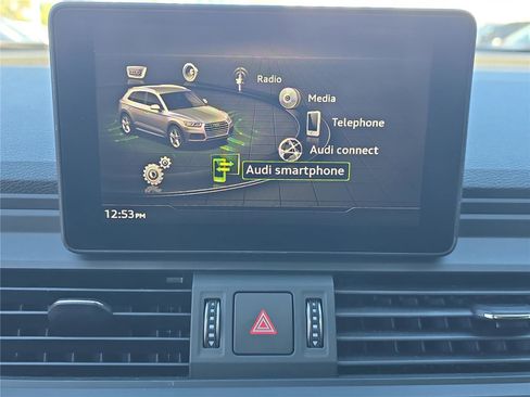 Used 2019 Audi Q5 Premium w/ Convenience Package image 17