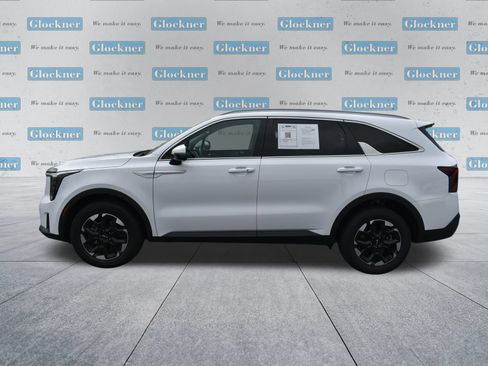 Used 2024 Kia Sorento S AWD/4WD image 8