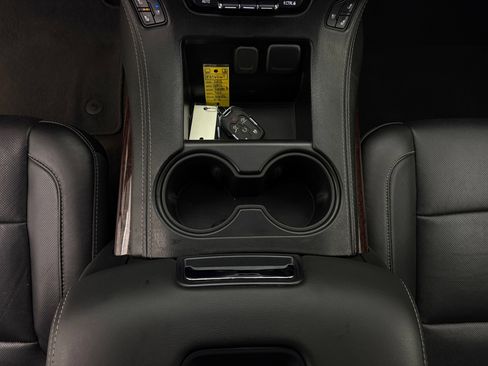 Used 2018 GMC Yukon XL SLT AWD/4WD image 33