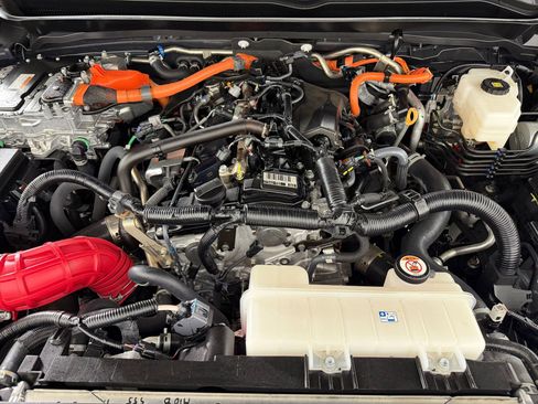 Certified 2024 Toyota Tacoma TRD Pro AWD/4WD image 31