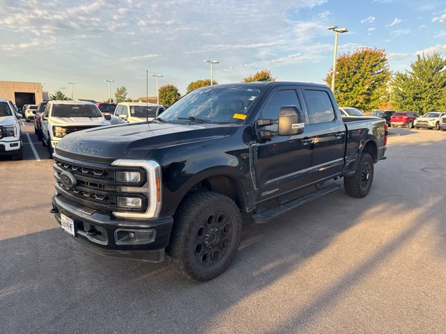 Used 2024 Ford F250 Lariat w/ Black Appearance Package AWD/4WD image 3