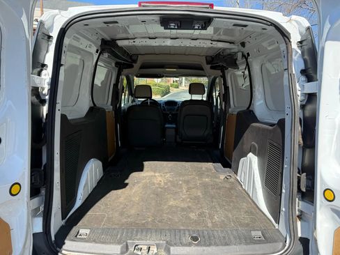 Used 2015 Ford Transit Connect XLT image 7