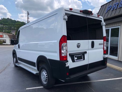 Used 2025 RAM ProMaster 2500 w/ U-Haul Equipment Group FWD image 4