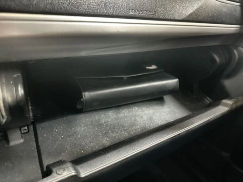 Used 2012 Toyota Camry SE FWD image 20