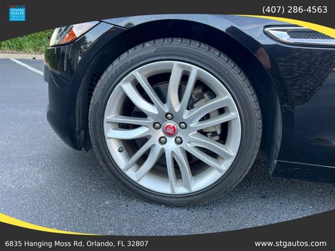 Used 2017 Jaguar XF Prestige image 24