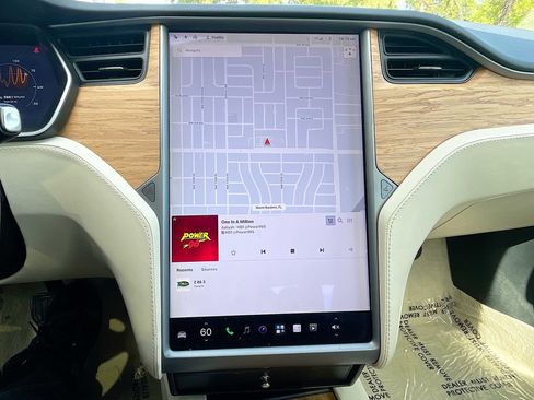 Used 2018 Tesla Model S 75D AWD/4WD image 14